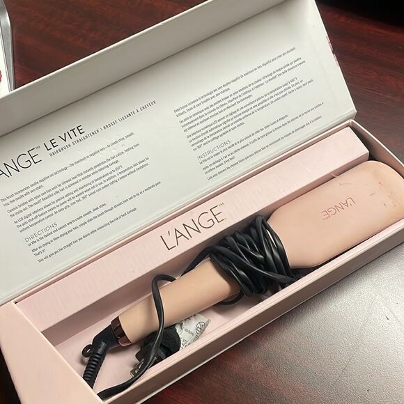 Le Vite Ceramic Straightening Brush - Picture 3 of 7